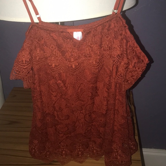 Shirt without sleeve. Gorgeous! Never worn - Picture 2 of 3